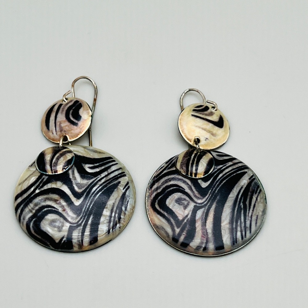 Vintage Swirl Enamel Drop Earrings Silver Tone‎ Black White Double Disk Dangle